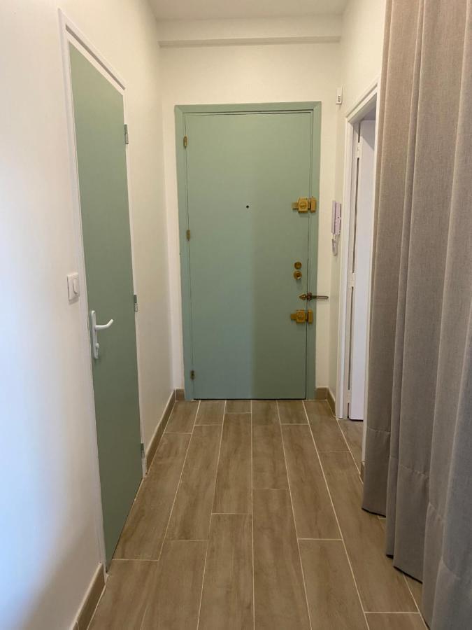 Apartment 50m / 200m Hippodrome 2 Pieces Jardin Garage Cagnes-sur-Mer